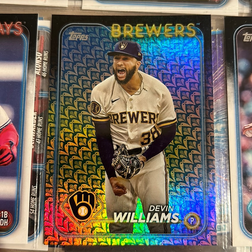 2024 Topps Series One, Devin Williams, Easter holiday foil